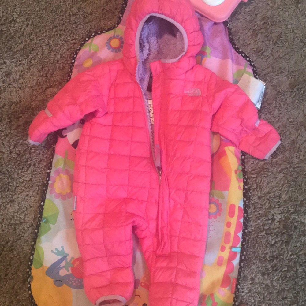 Baby girl North Face Thermoball Cover All